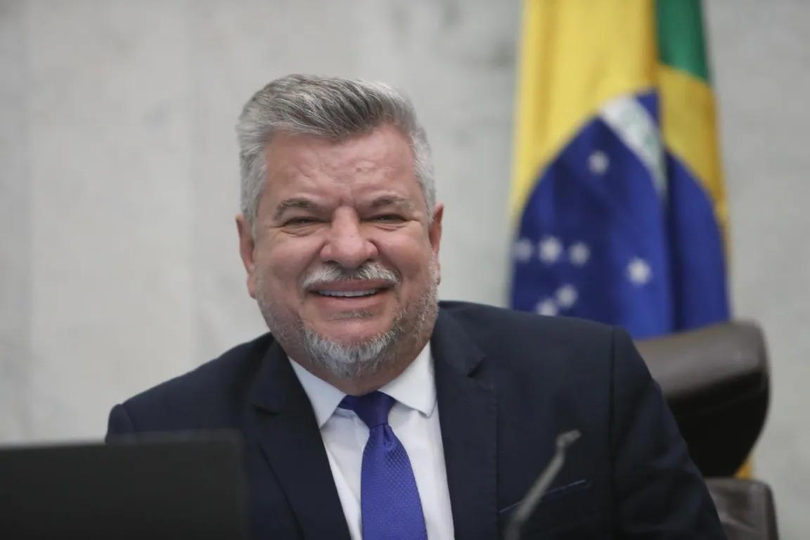 Delegado Jacovós renuncia ao cargo de 2º vice-presidente da Alep