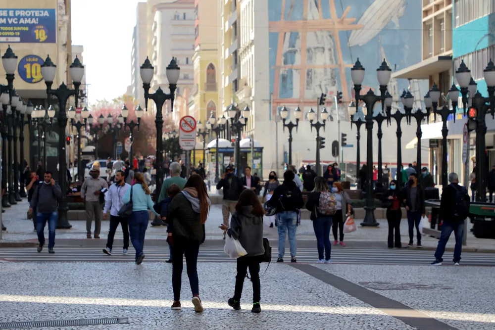 rua xv pessoas 13 07 21 58