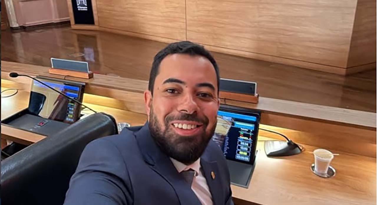 TJ suspende ordem de afastamento do vereador de Curitiba Lórens Nogueira