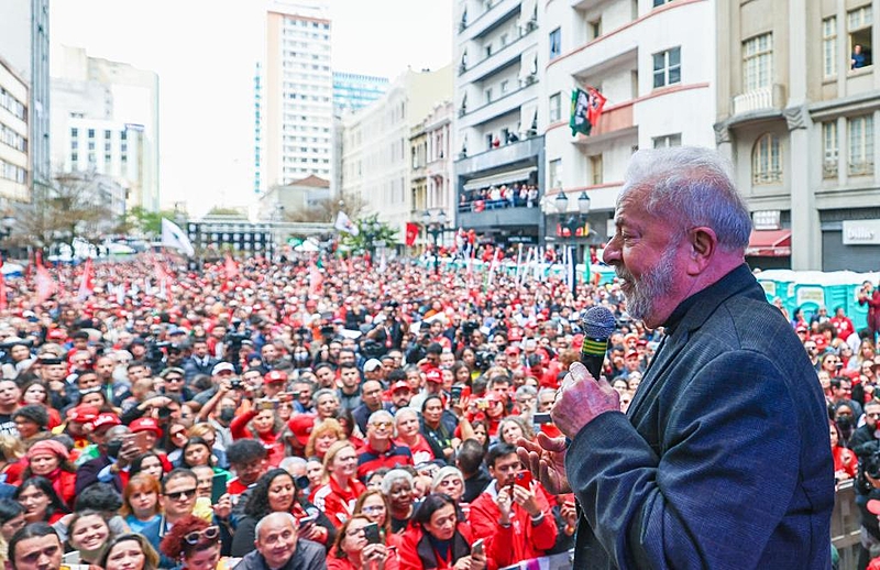 Lula estará em Curitiba dia 12 e fará comício na Boca Maldita