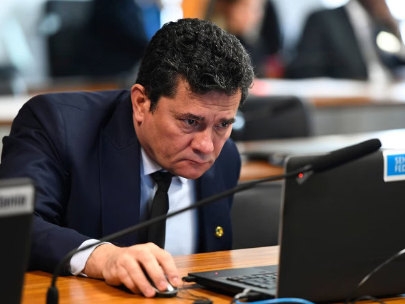Campanha de Sergio Moro barra divulgação de pesquisa prevista para dia 16