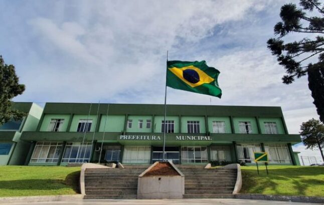 Prefeito de Marmeleiro é alvo de operação do Gaeco que investiga corrupção e lavagem de dinheiro