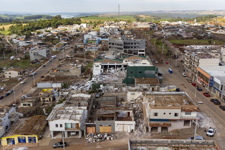 Rio Bonito do Iguaçu tem suposto desvio de doações feitas a vítimas de tornado